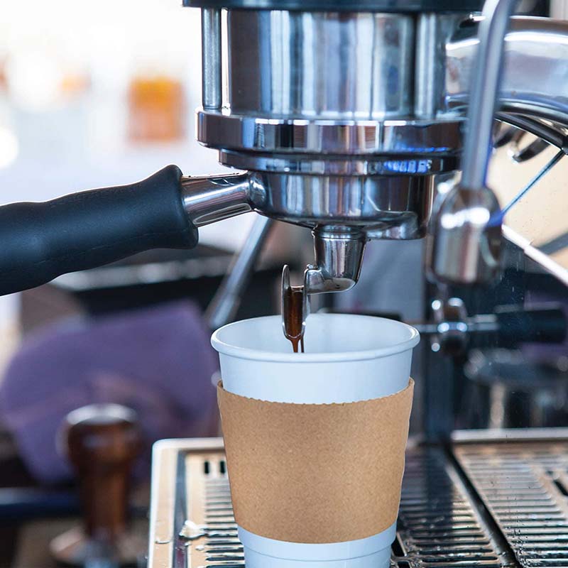 Uchampak- Disposable Printed Heat Resistant Paper Corrugated Kraft Jacket/Sleeve for 10-24 Oz Cups Cup Sleeves - Image 3