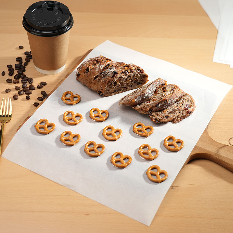 Uchampak Custom Silicone Paper – Oven-Safe Baking & Greaseproof Liner for Desserts